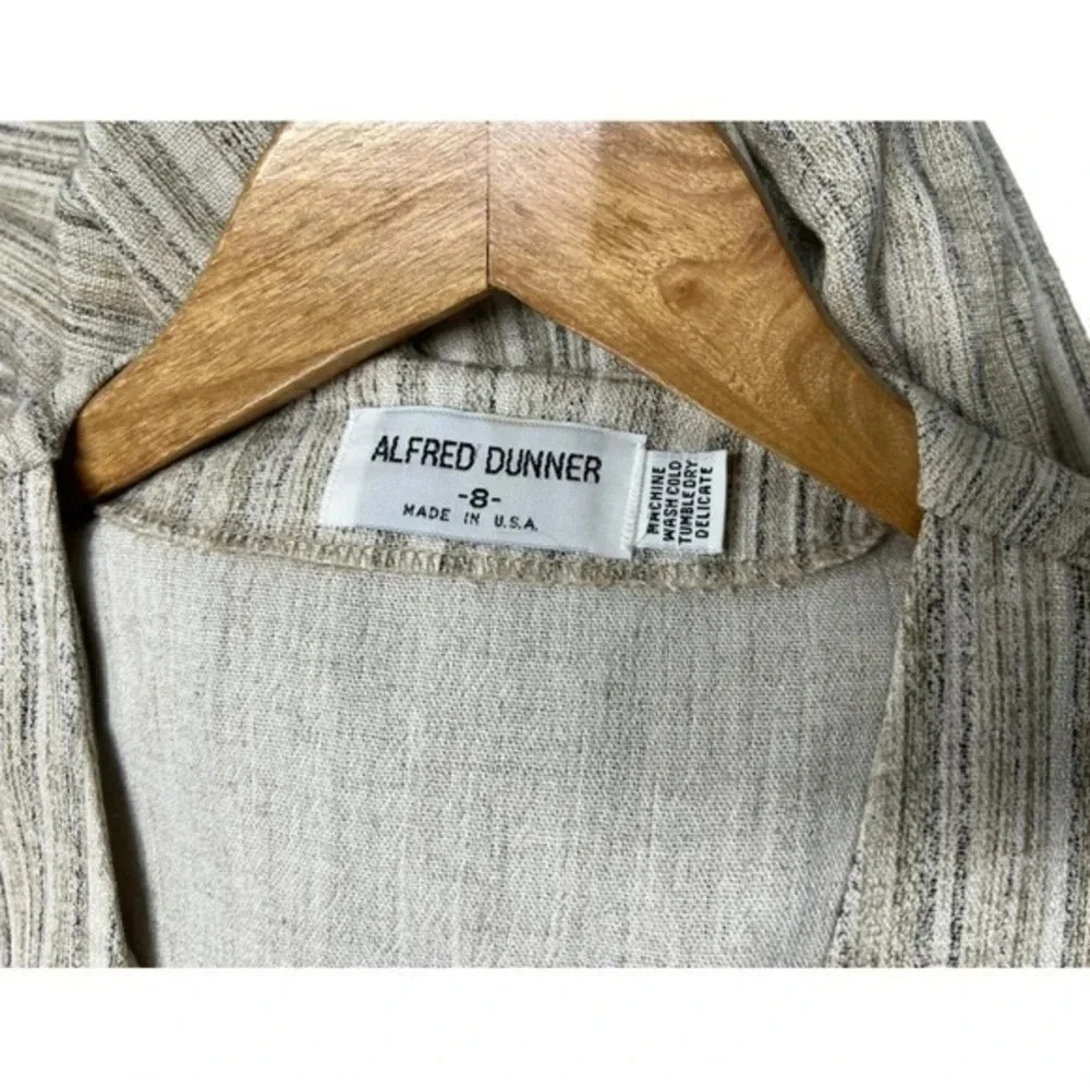 Alfred‎ Dunner Crinkle Pin Stripe Size 8 Elastic Waist Pant Suit Neutral Colors‍ - Picture 10 of 16